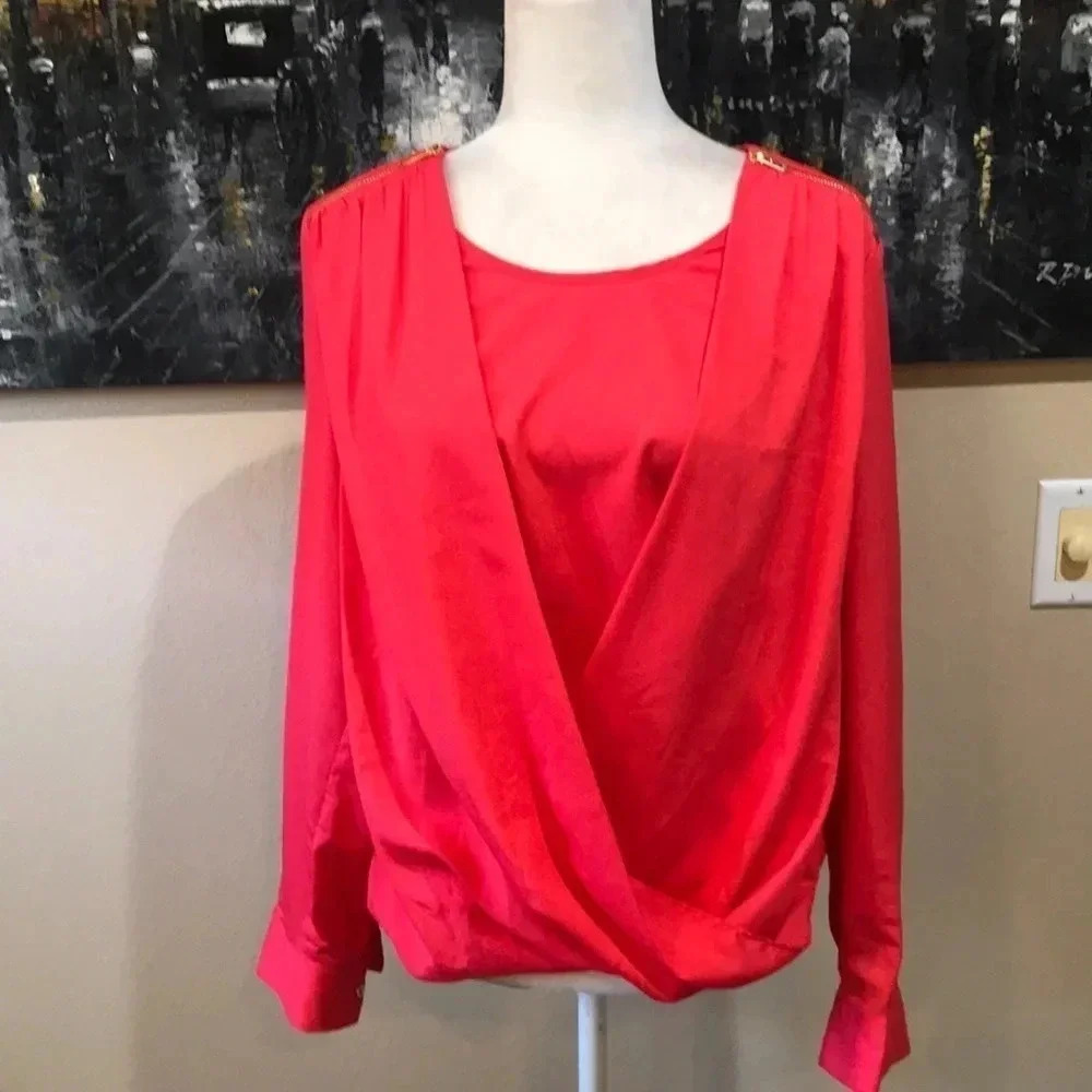 NWT Calvin Klein Drape Front Top Adjustable Sleeves Hi Low Hem Zipper Accents-M